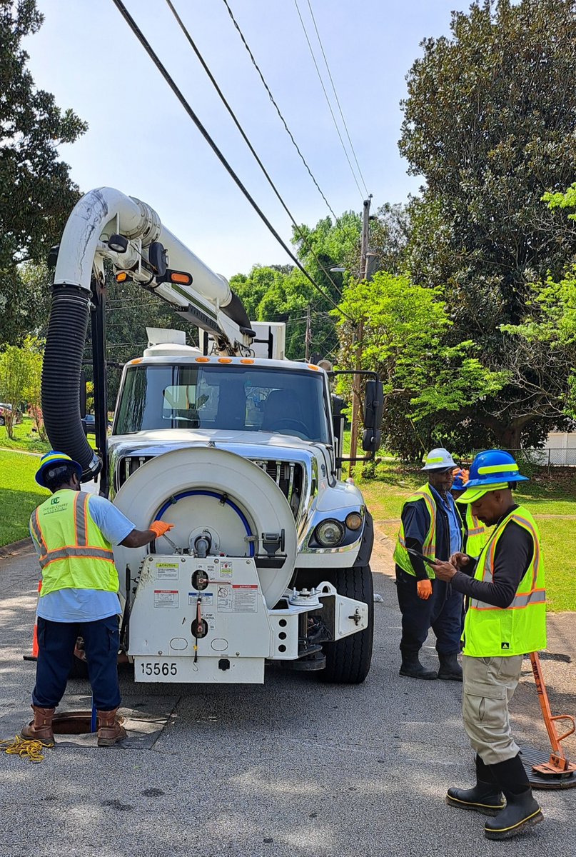 DeKalbWatershed's tweet image. DeKalb County #FrontlineWorkers deliver service to county residents every day. #NPWW!