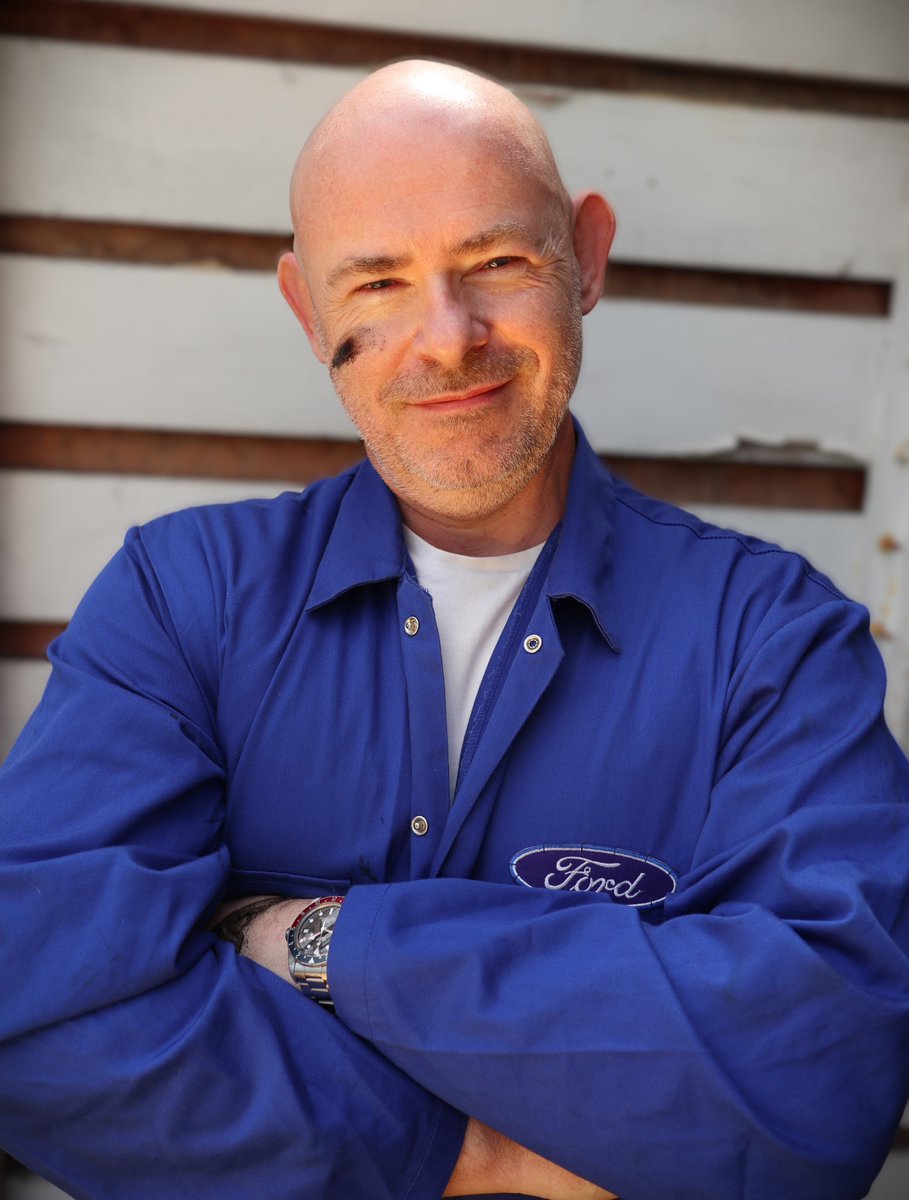Meet Bill, one of the Dagenham engineers. Will he fight against stereotype and join the stand for equal pay? 

Tickets for Made in Dagenham here: ticketsource.co.uk/whats-on/sidcu…

#AmDram #Sidcup #Kent #Orpington #Theatre
