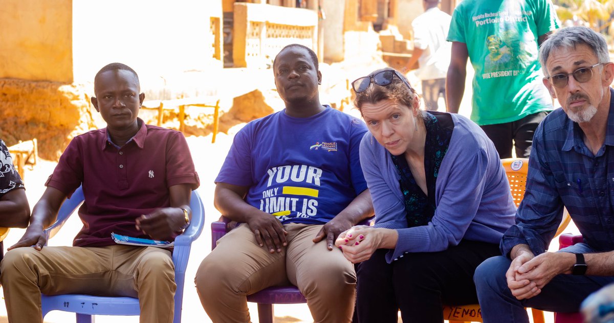 Through our piloted solar project with <a href="/trocaire/">Trócaire</a> <a href="/IrlEmbFreetown/">Ireland in Sierra Leone</a>, we have joined <a href="/SWalshEU/">Sinead Walsh</a>,Climate Director <a href="/Irish_Aid/">Irish Aid</a>, and <a href="/IEAmb_Salone/">Aidan Fitzpatrick,🇮🇪 Ambassador to 🇸🇱</a> for a progress check on the 73 installed solar kits in Mamaikanu, PortLoko district. 

Together, we shine a light on sustainable change! 💡