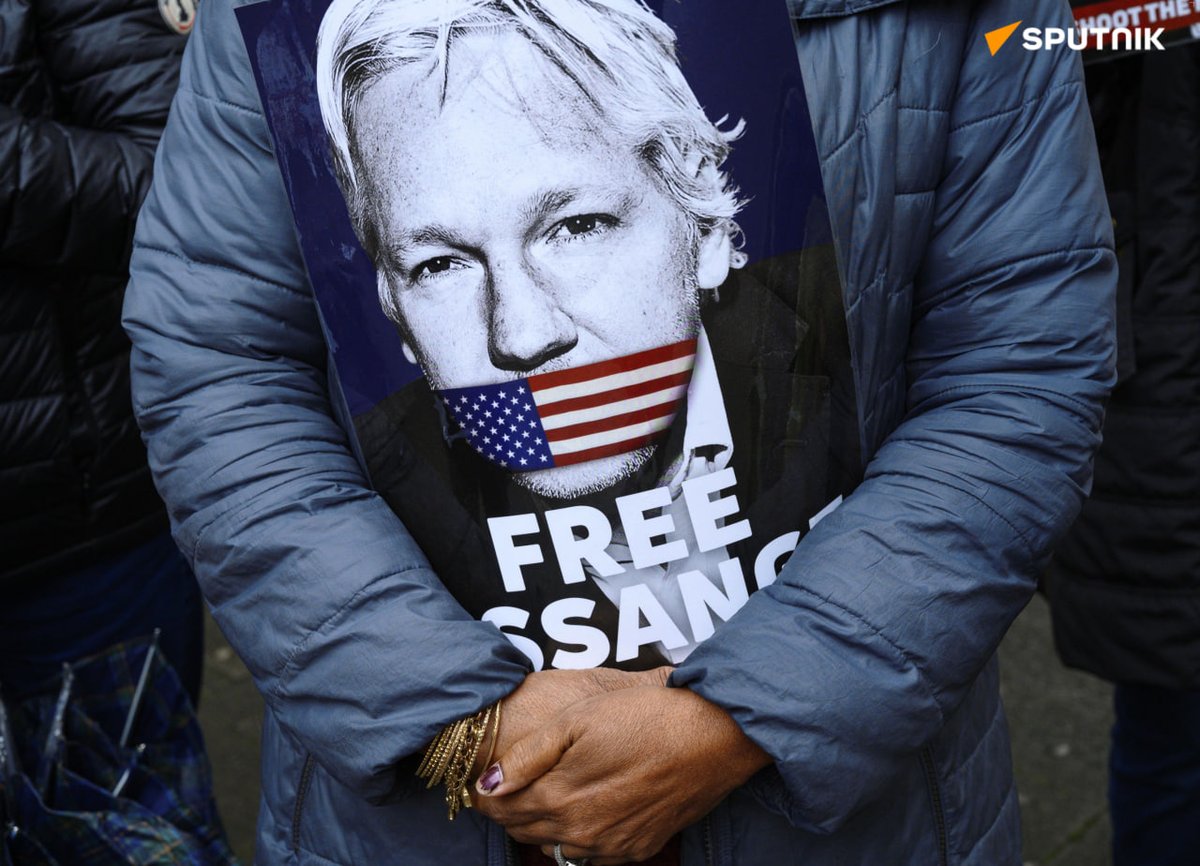 Viši sud u Londonu danas je odobrio osnivaču Vikilisa Džulijanu Asanžu pravo na žalbu protiv izručenja u SAD, prenosi mediji. #JulianAssange