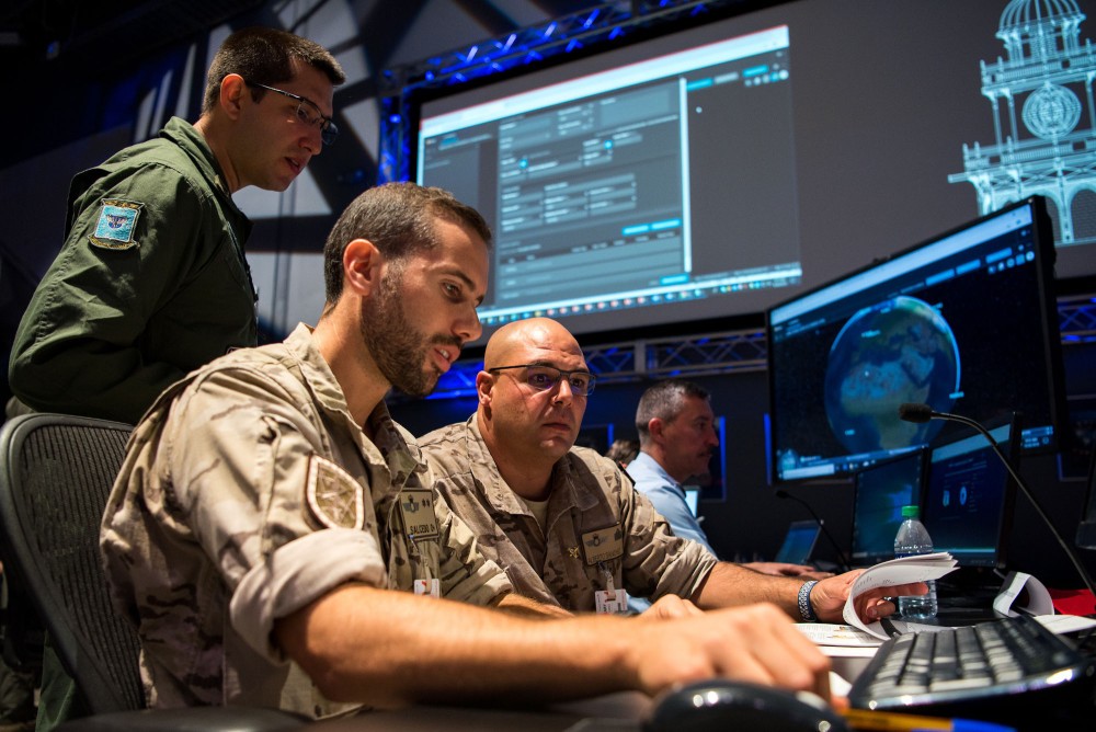 infoGMV_es's tweet image. Vamos a proporcionar nuestra nuevo sistema de vigilancia espacial al @Defensagob.

ow.ly/f3Kq50RMUW7

#NotadePrensa #Espacio #COVE
