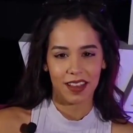 Dua_aborigen's tweet photo. "Espero que nadie me critique en el super así shalai nomas me vestí"

La cajera del super que te atiende: https://t.co/RqaYTPpM3C