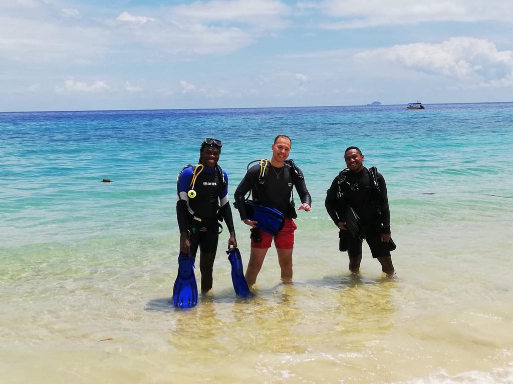 NsikakOfAfrica's tweet photo. I decided to be a @PADI certified Open Water Diver after completing Ocean Dives in the South China Sea (Tioman Island 🏝️). A wonderful exposure to the underwater world!
#lifeunderwater #scubadiver #publichealth https://t.co/UDrK04Zg48