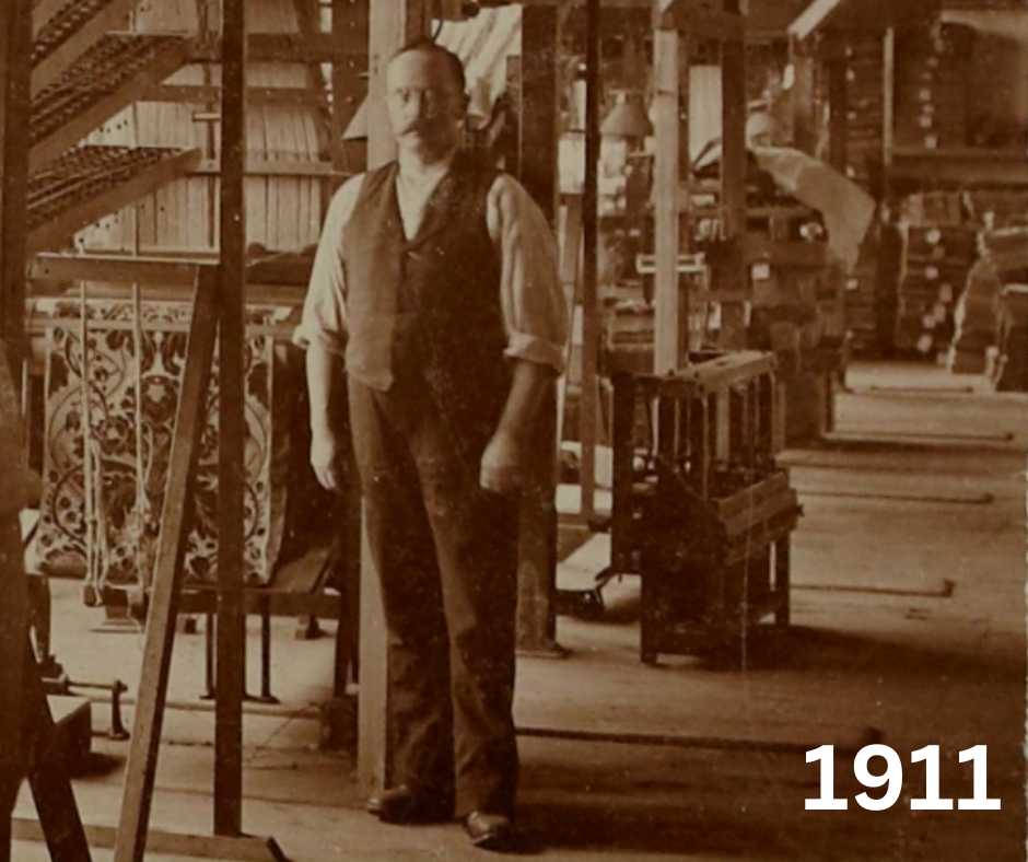 1911, Thomas Wheeler was responsible for weaving the cloth of gold for King George V's coronation robes
He worked at Waters before Warner's purchased the company. Was a member of the Worshipful Company of Silk Weavers and a Freeman of the City of London.
#WTA20 #TextileArchive