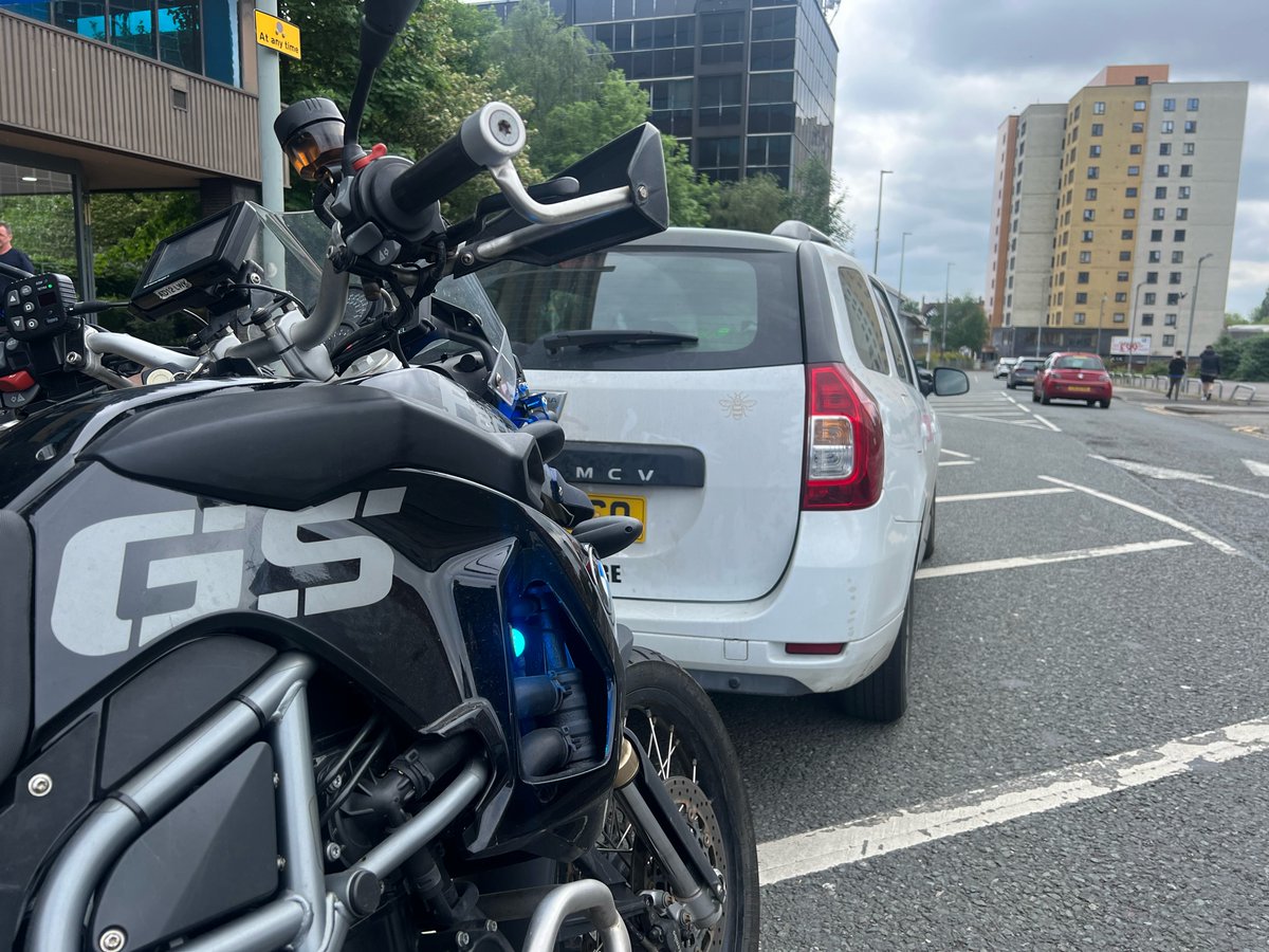 The driver of this vehicle seen travelling along Wellington Road, Salford by the #GMPMotorcycleUnit using a mobile phone held to his left ear. TOR issued #fatal4
