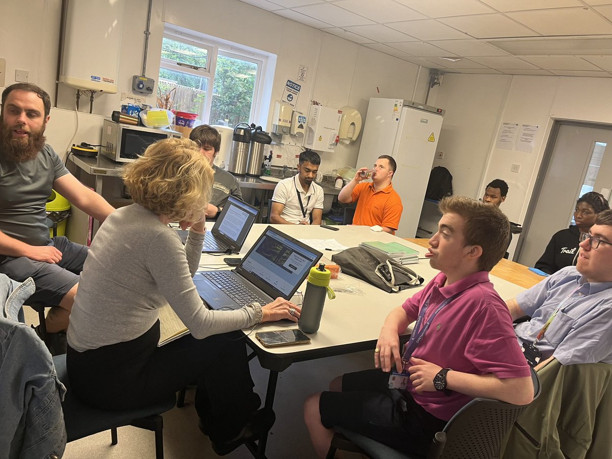 We have been working on identifying the essential criteria in a job description & relating it to our experience. Helping Interns to build great answers for interviews. @dfnsearch @StGeorgesTrust @cricketgreensch 
#interviewskills #supportedinternship #learningdisability #autism