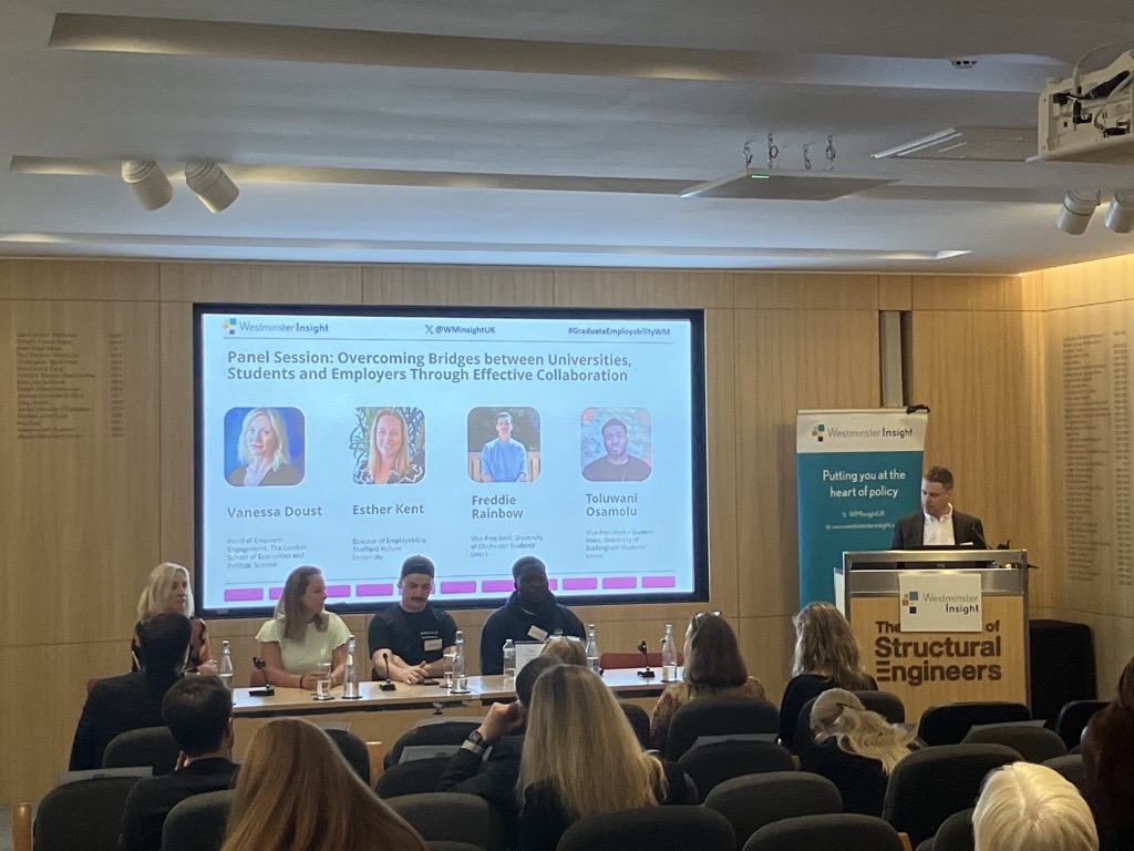 For our final session of the day, we are joined by representatives from @lse_london, @Bucks_SU, @sheffhallamuni and @yourUCSU to highlight the importance of overcoming bridges between universities, students and employers through effective collaboration. #GraduateEmployabilityWM