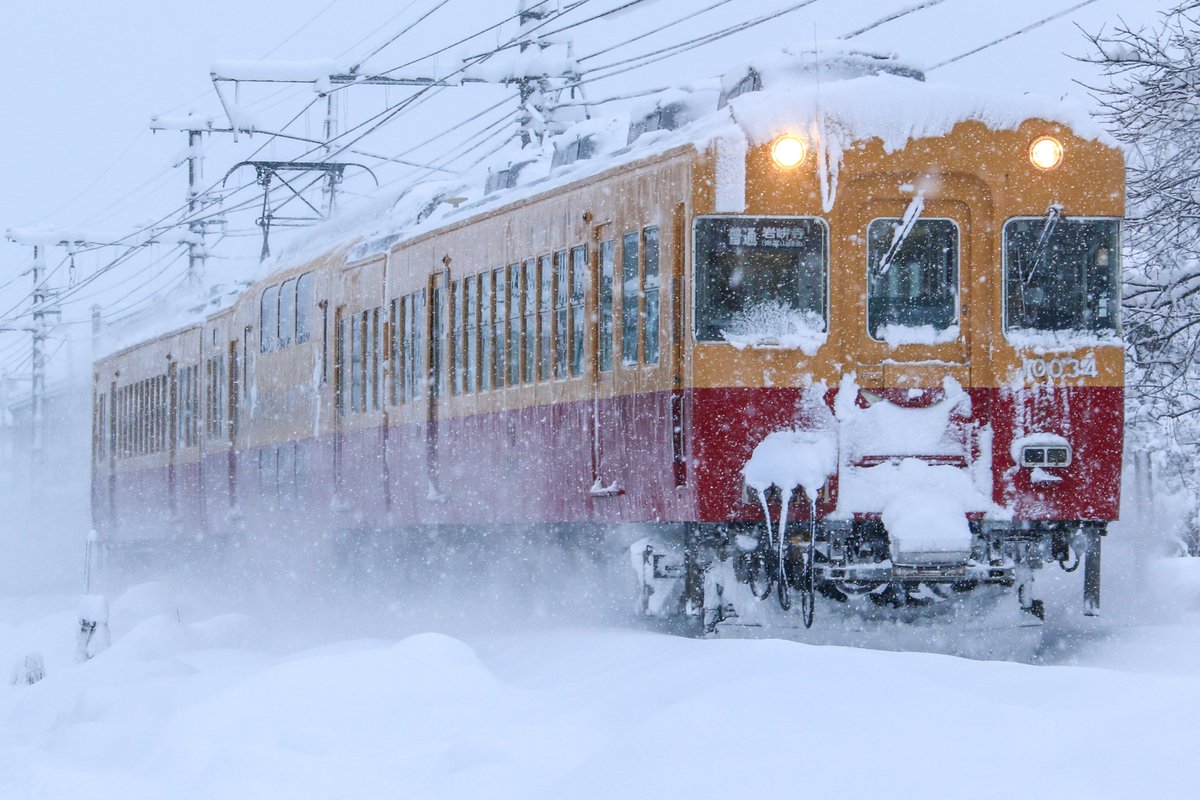 #これを見た人は興奮した鉄道写真を貼る
後にも先にもDDEX3連の雪カットはこれだけ