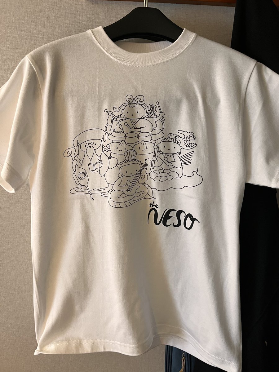 TheNeso's tweet photo. ギターなつみがデザインし富山のイカすシルク会社で仕上げてくれた新物販も要チェキです！ https://t.co/9WRuqt8SLJ