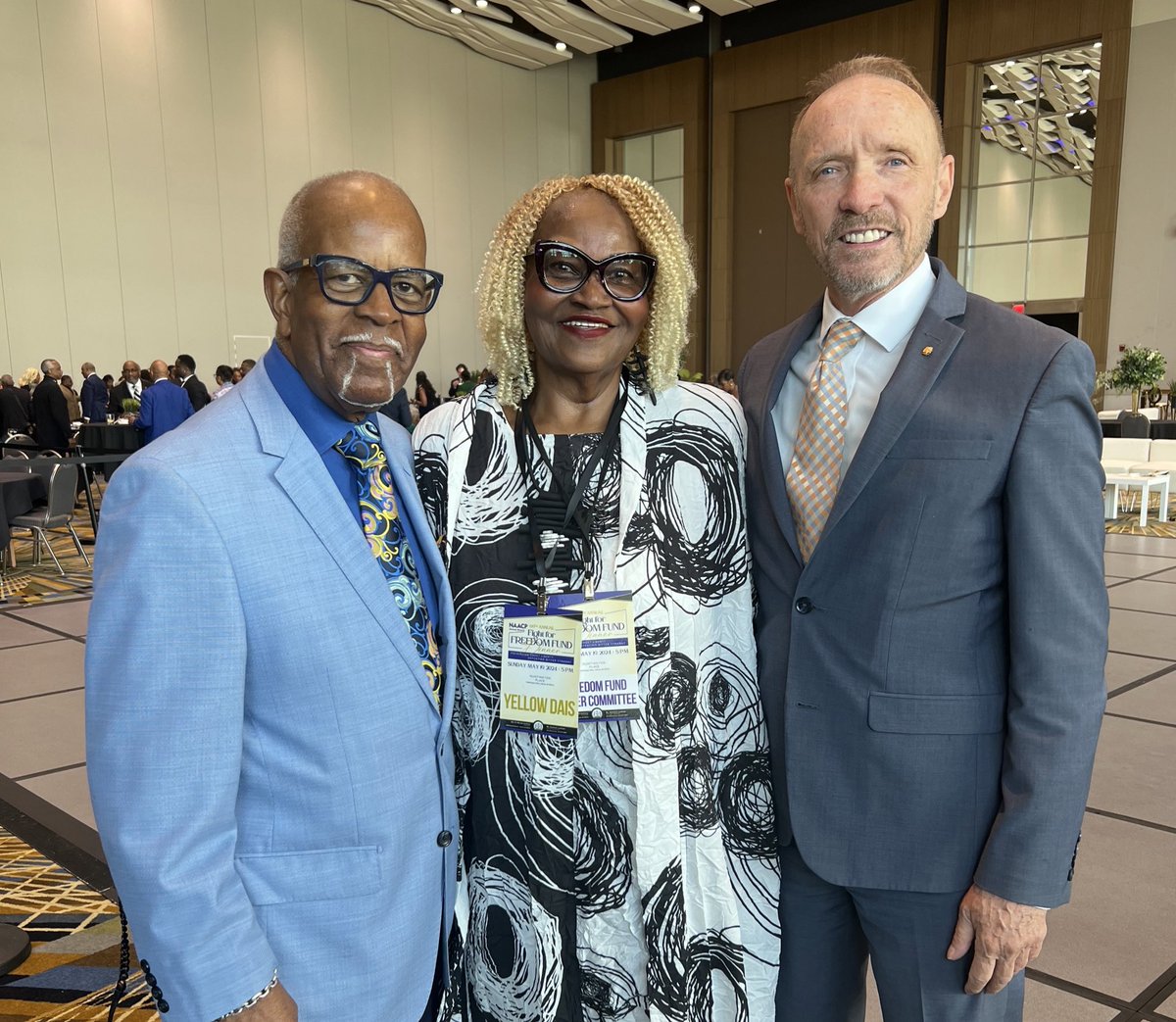 The @DETROITNAACP Detroit’s Fight for Freedom Fund Dinner started in spring 1956 during a period of renewed hope and determination among Black Americans. So grateful to join this tradition with my #OaklandCounty colleagues and hear from @POTUS this past #FreedomWeekend! -Dave