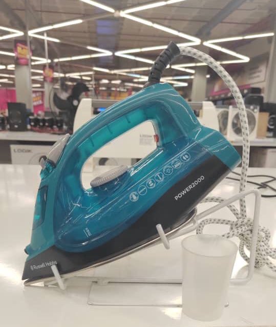 VaraidzoChoto's tweet photo. @RealTalkFadzie Russell Hobbs irons available @$30.free delivery in https://t.co/Wym2dsz8vb on 0776983656 https://t.co/xeVVYhb0ig