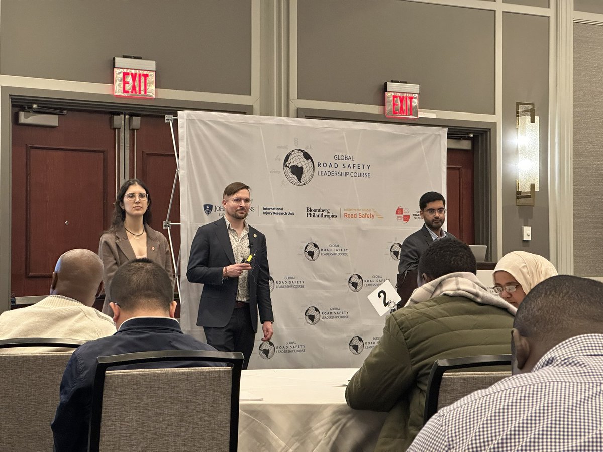 FlaviaZabali's tweet photo. “Cities that prioritize public and non motorized transport with higher rates of walking, biking and transit have better road safety outcomes” ~ @WorldResources team. Here at the #GRSLC2024 by @JohnsHopkinsSPH @BloombergDotOrg @grspartnership @HopkinsINJURIES @SPPPU_ug @KCCAUG https://t.co/of403BH63o