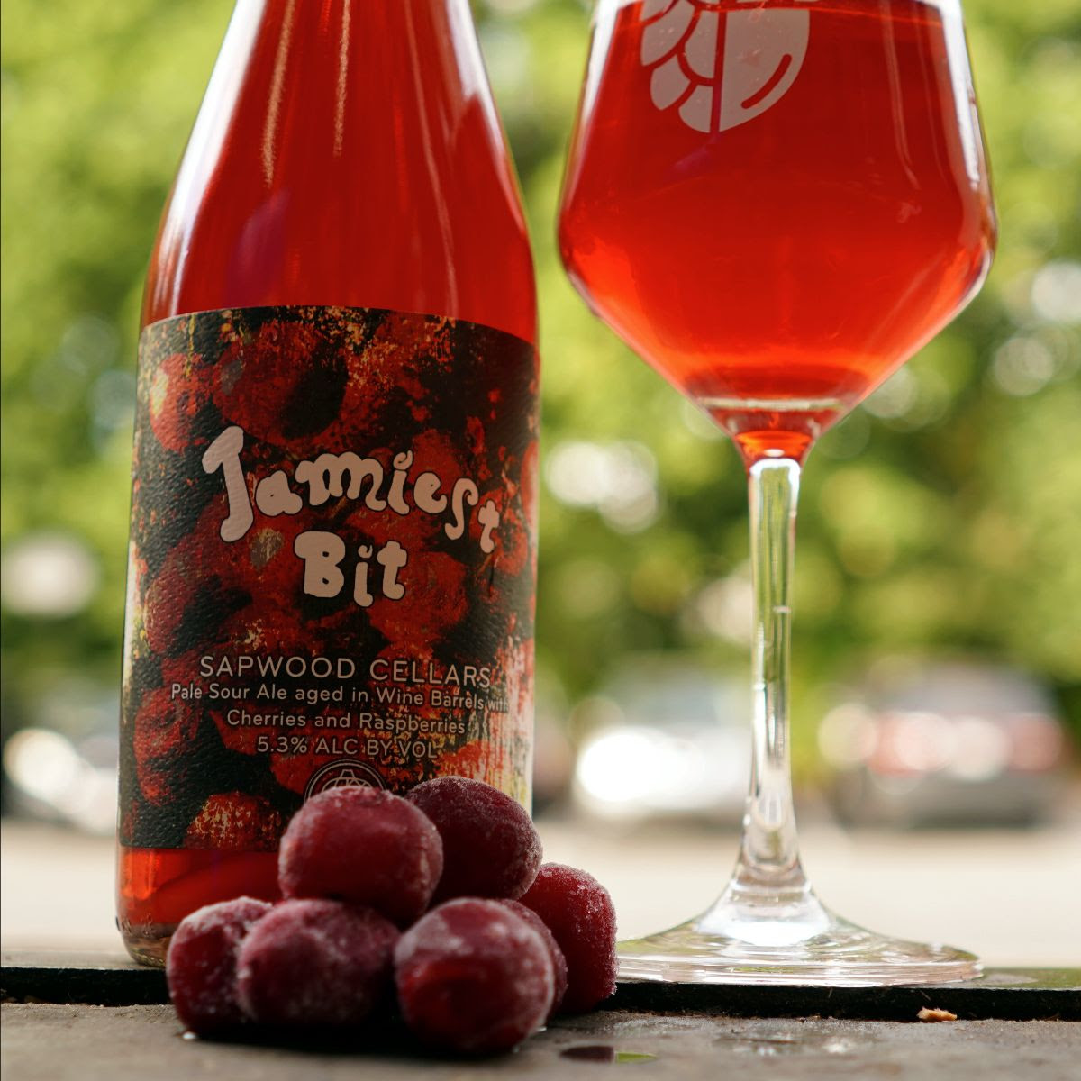 New post about adding fruit to sour beer. Covering sourcing, processing, refermentation, contact time, equipment and everything else I've learned over the last five years of doing it professionally. Plus two complete recipes for <a href="/SapwoodCellars/">Sapwood Cellars Brewery</a> BA Sours! themadfermentationist.com/2024/05/gettin…