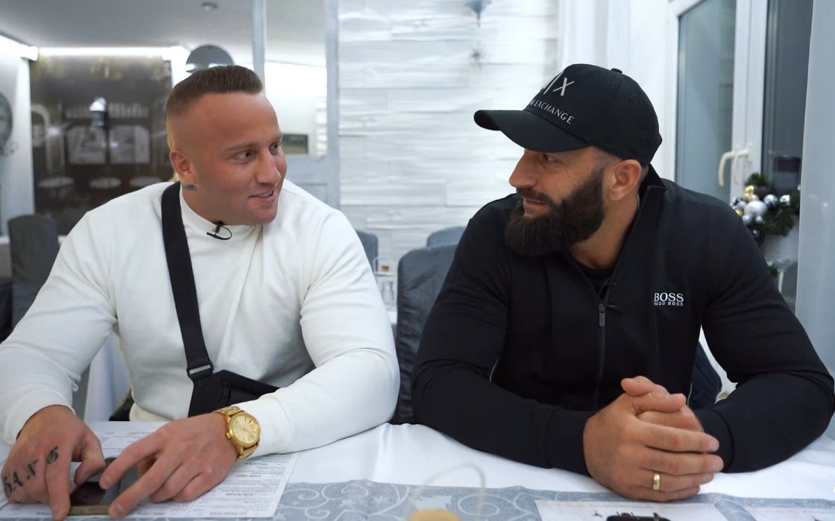 FreakInfo tweet media