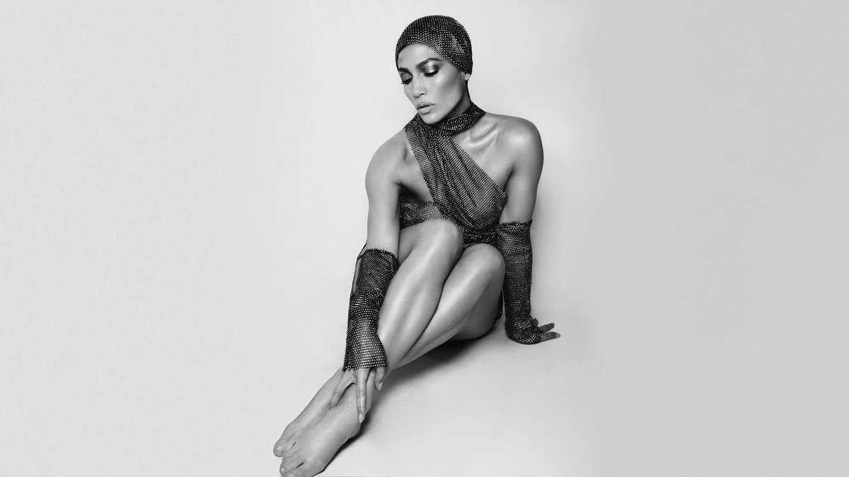 worlds_moda's tweet photo. #beautyinspirationWM (1/2)
#ALLUREUS,
March 2021.
By #DaniellaMidenge
#JenniferLopez https://t.co/EOSFj5TBzK