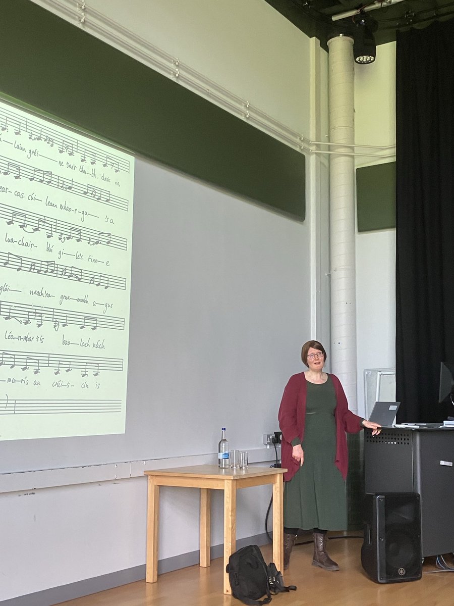 Dr_Kate_Newey's tweet photo. Dr Tríona Ní Shíochaín demonstrating the recomposition practices of Irish women singers &amp; a discussion of their anti-colonialism ⁦@UofE_Research⁩ ⁦@UofEDrama⁩ #practiceresearch https://t.co/3Z04TxP0ng