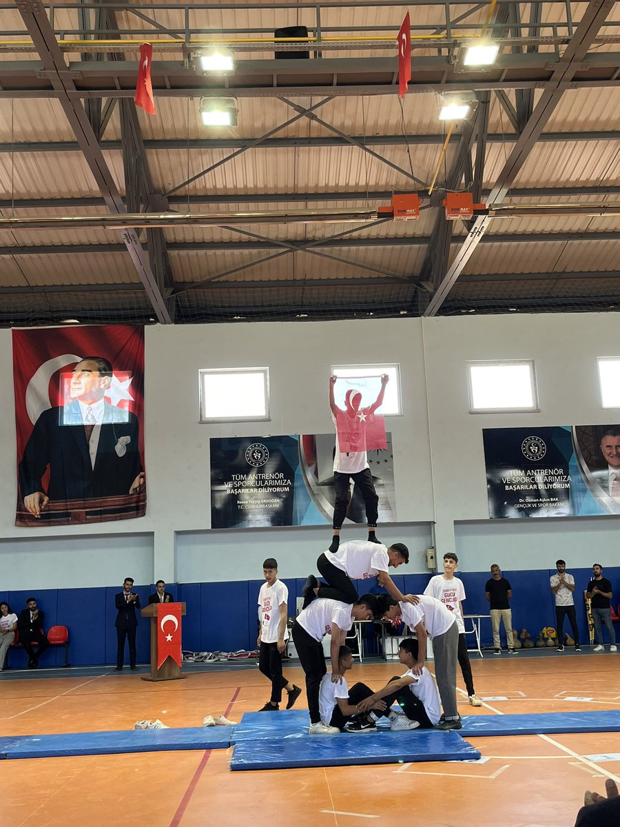 GergerMEM's tweet photo. 🇹🇷19 Mayıs Atatürk’ü Anma Gençlik ve Spor Bayramı kutlu olsun.🇹🇷

Gerger Kapalı Spor Salonunda 19 Mayıs Atatürk’ü Anma Gençlik ve Spor Bayramı kapsamında program düzenlendi.
@adiyamanmem 
@ali_tosun77 
@tcmeb 
@Yusuf__Tekin https://t.co/943d97Qpn3