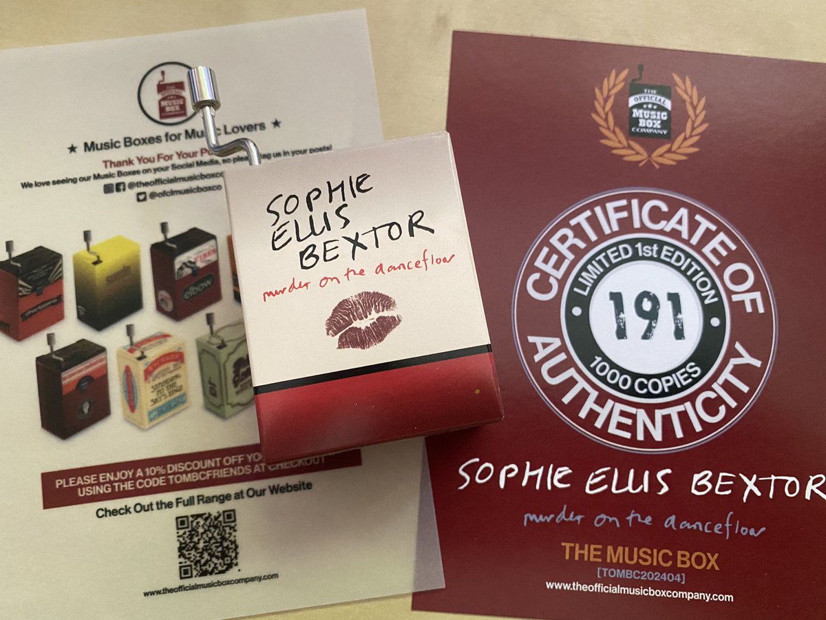 Wolfies BA (@wolfieba) on Twitter photo Sometimes postie delivers something that brightens your Monday (and then distracts you for the rest of the afternoon) thanks <a href="/ofclmusicboxco/">The Official Music Box Company</a> <a href="/SophieEB/">Sophie Ellis-Bextor</a> <a href="/TimoWerner/">Timo Werner</a> #WernerOnTheDanceFloor #COYS 💋🇩🇪🕺🐓⚽️ Sometimes postie delivers something that brightens your Monday (and then distracts you for the rest of the afternoon) thanks <a href="/ofclmusicboxco/">The Official Music Box Company</a> <a href="/SophieEB/">Sophie Ellis-Bextor</a> <a href="/TimoWerner/">Timo Werner</a> #WernerOnTheDanceFloor #COYS 💋🇩🇪🕺🐓⚽️