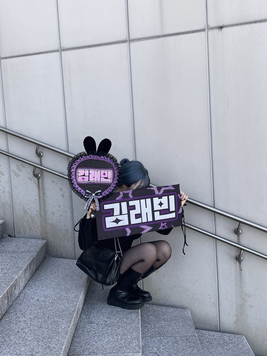 s0castle's tweet photo. cos
#데못죽 - 김래빈 팬

지원씨🩶

📷 @BBcos_ https://t.co/2aIlC0RZz7