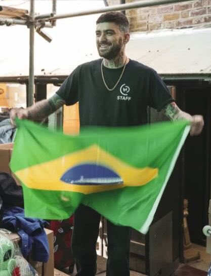 A QUALIDADE DE MILHÕES MAAAAAS AAAA 💚💛💙

COME TO BRAZIL <a href="/zaynmalik/">zayn</a> 🇧🇷🇧🇷🇧🇷🇧🇷🇧🇷