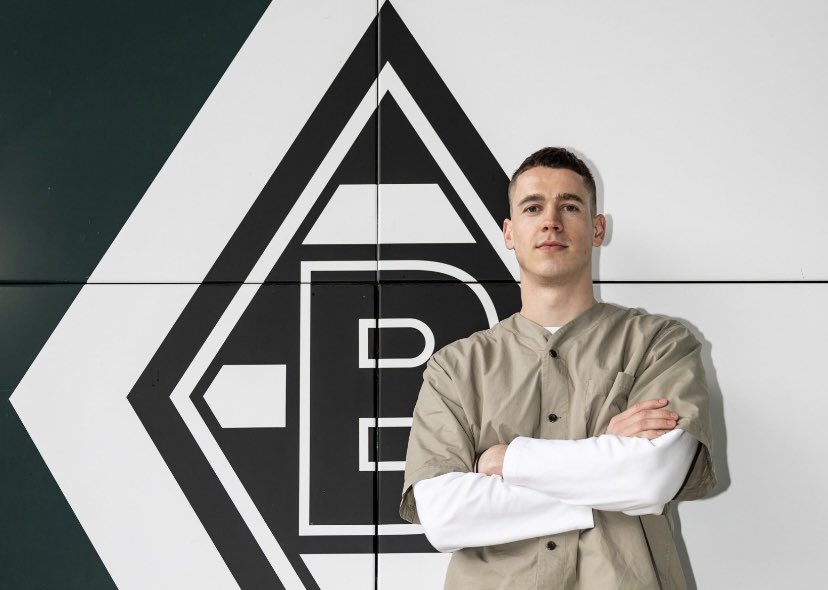 OFFICIAL: Borussia Monchengladbach have signed midfielder Philipp Sander on a four-year deal following the expiry of his contract at Holstein Kiel.
