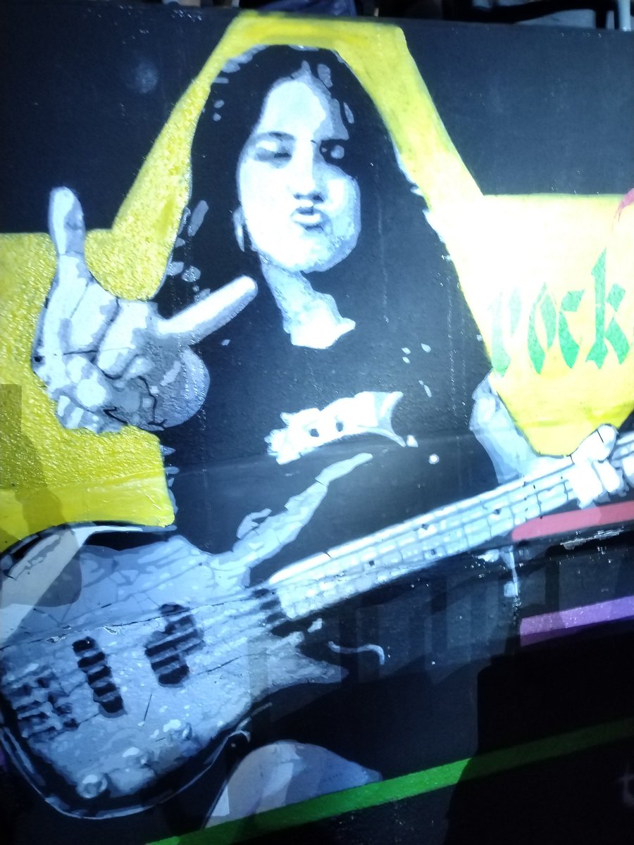 maykhidalgo's tweet image. Que sea una gran semana con la actitud que transmite nuestra murciégala en esta imagen. Yo digo que eres tú @luisalaouija ¿a poco no familia del #EstáVivo? #clientesatisfecho y SER HUMANO satisfecho. Me hicieron llorar familia y me recargaron las pilas para la vida. A VOLAR ALTO