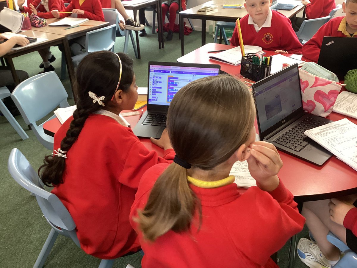 Dosbarth Pedwar tweet media