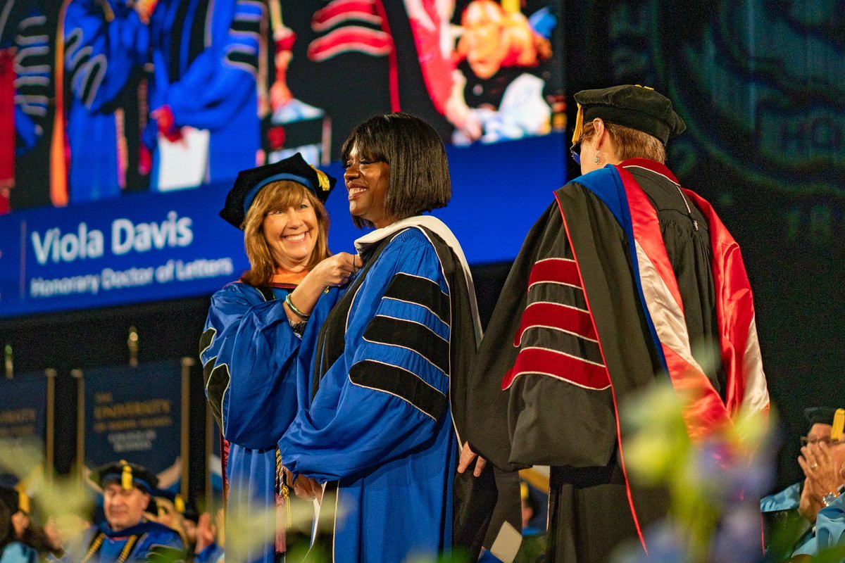 universityofri's tweet photo. Here's to making history and shaping the future! Congratulations to the URI College of Arts and Sciences #ClassOf2024! π
#URI2024 #RhodyGrad #GoRhody #Commencement #Graduation https://t.co/10ftjepIZy