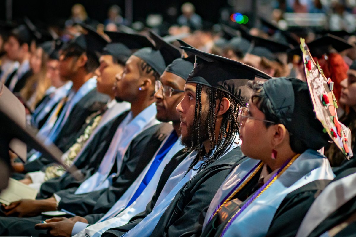 universityofri's tweet photo. Here's to making history and shaping the future! Congratulations to the URI College of Arts and Sciences #ClassOf2024! π
#URI2024 #RhodyGrad #GoRhody #Commencement #Graduation https://t.co/10ftjepIZy