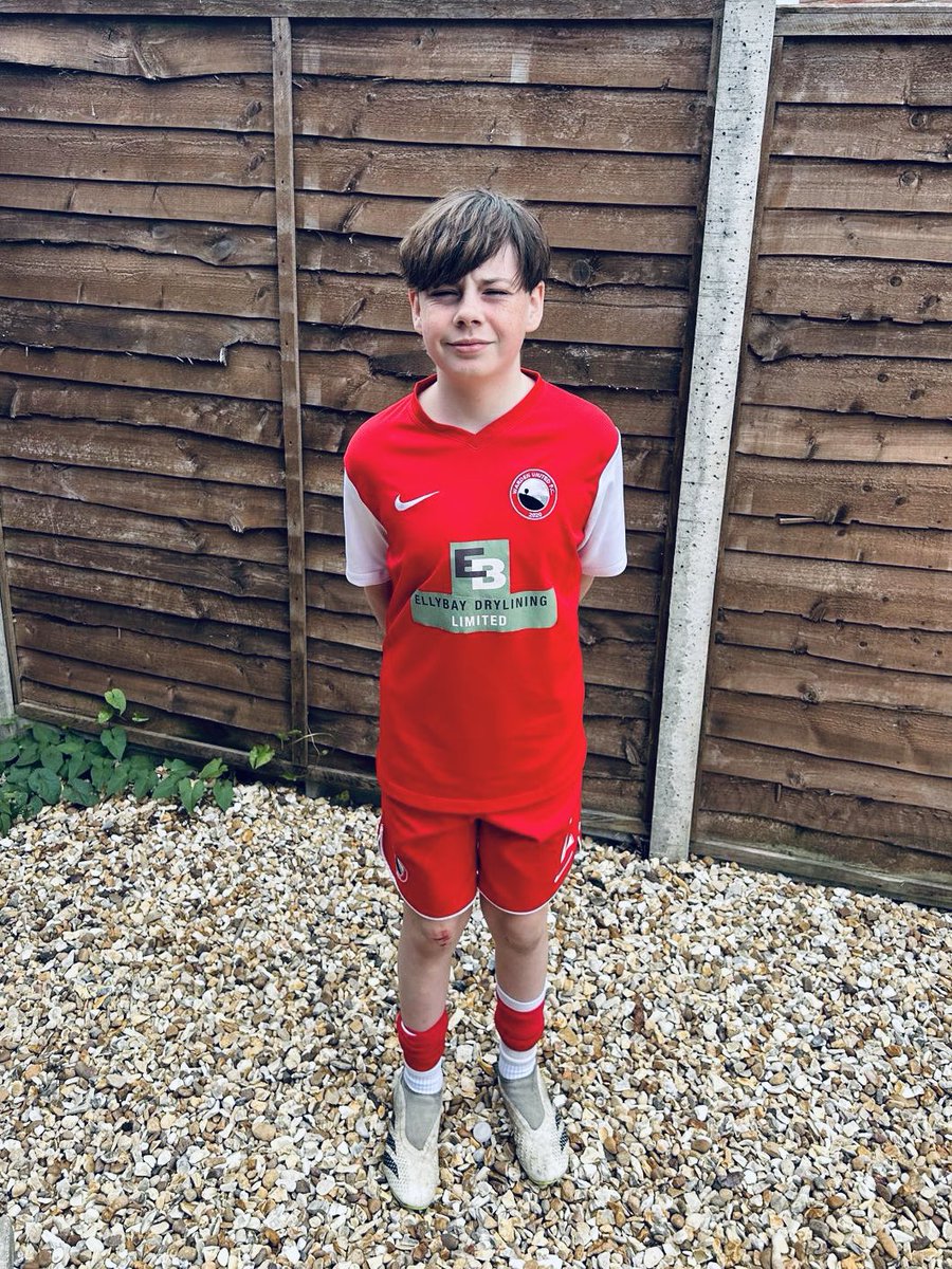 Warden_United's tweet photo. GAMEWEEK 20 (and our last of the season!) - Ellybay Drylining sponsored U13’s MOTM…. #2 Beau 🏆 

#wardenunited #grassroots #BYSL #bedfordshireyouthsaturdayleague  #bedsfa #juniorfootball 🔴⚪️⚫️ https://t.co/s9HaT0qqAz