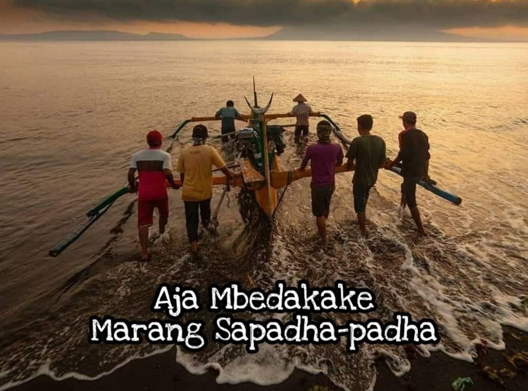 BelajarKejawen's tweet photo. Aja Mbedakake Marang Sapadha-padha

"Hargailah perbedaan dan jangan membeda-bedakan sesama manusia"

-A Thread https://t.co/XID12sDO7O