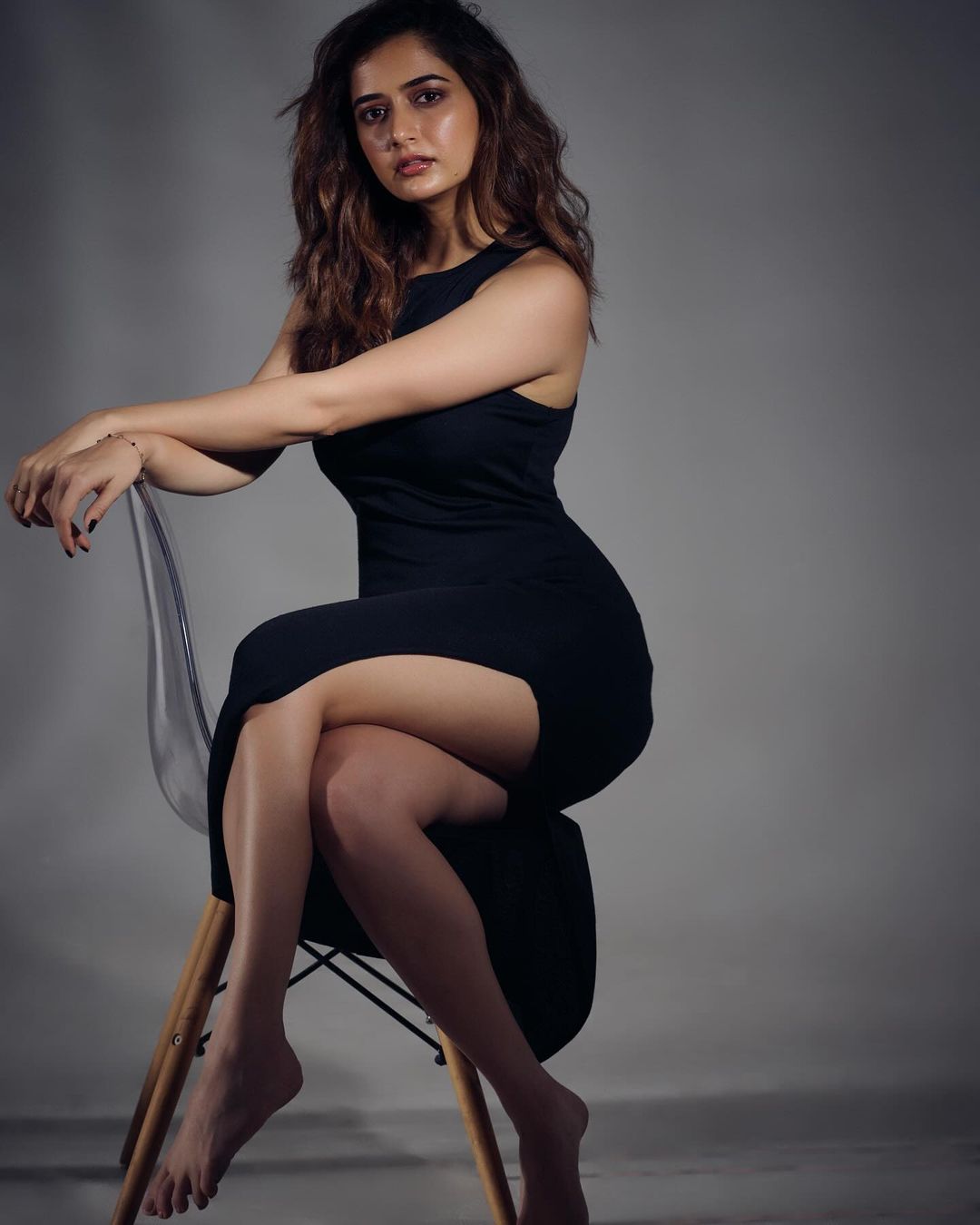 GOBdbWtbAAAJ561?format=jpg&name=large