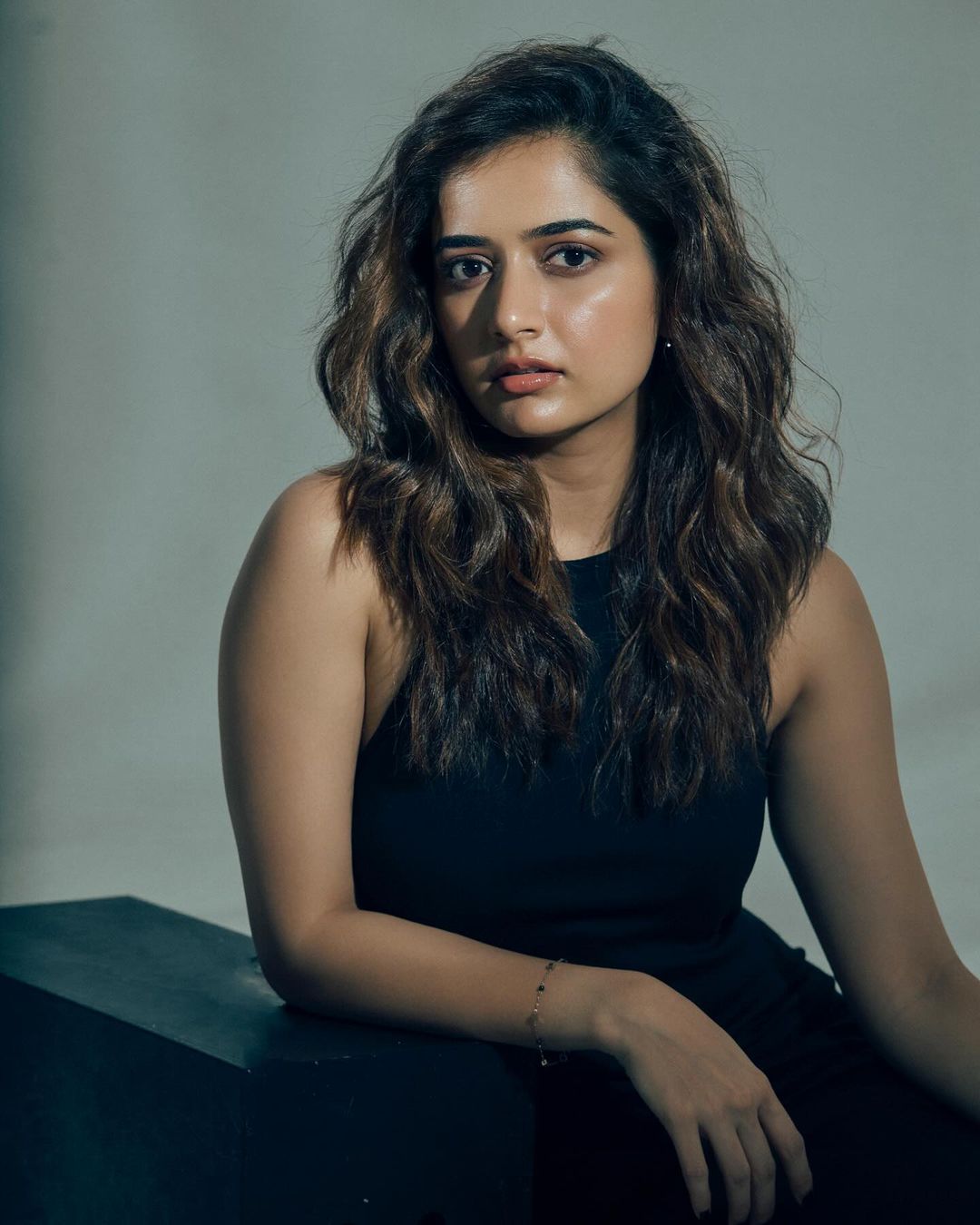 GOBdbWwbIAAzhG7?format=jpg&name=large