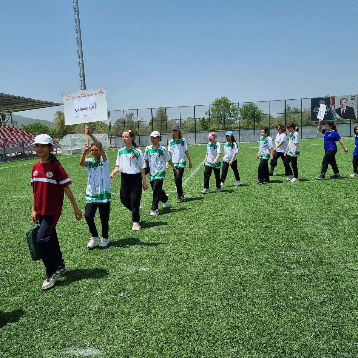 Bocce Grup Birinciliği Ula’da Başladı Küçükler, Yıldızlar @gsbokulsporlari Bocce grup birinciliği 9 İl 64 okul 320 sporcu katılımıyla başladı. 📍Ula Gençlik ve Spor İlçe Müdürlüğü #TürkiyeninGücüGençliği