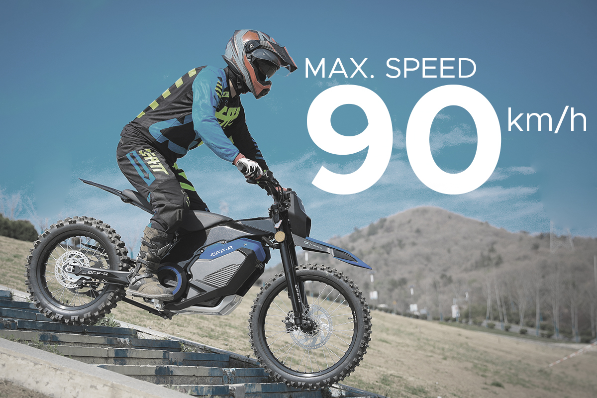 vmotosoco's tweet image. Discover the thrill of adventure with Dirt Bike OFF-R! ⚡️
With a top speed of 90 km/h and a climbing angle of 18 degrees, Dirt Bike takes you towards new horizons with grit and style. 😎

#Vmoto #DirtBike #OFFR #UrbanMobility #EV