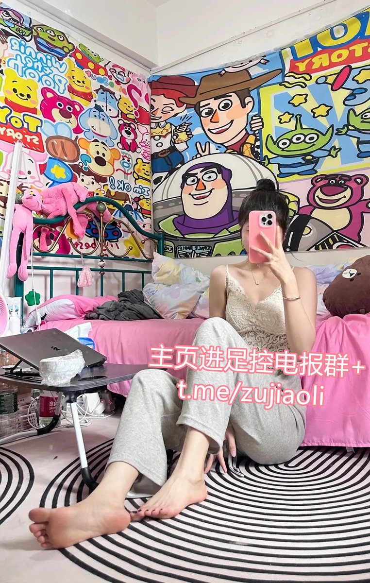 RobertaRow1540's tweet photo. 🌹💊  抖音主播足交，快手主播足交，芃芃大人足交，稀有足交视频大全，点头像主页进足控群
 #足交 #足交视频 #足控 #恋足 #丝足 #玉足  #白丝 #黑丝 #肉丝 #裸足 #舔脚 #瑶酱 #小林酱 #有喵酱 https://t.co/0H1b8wQgXZ