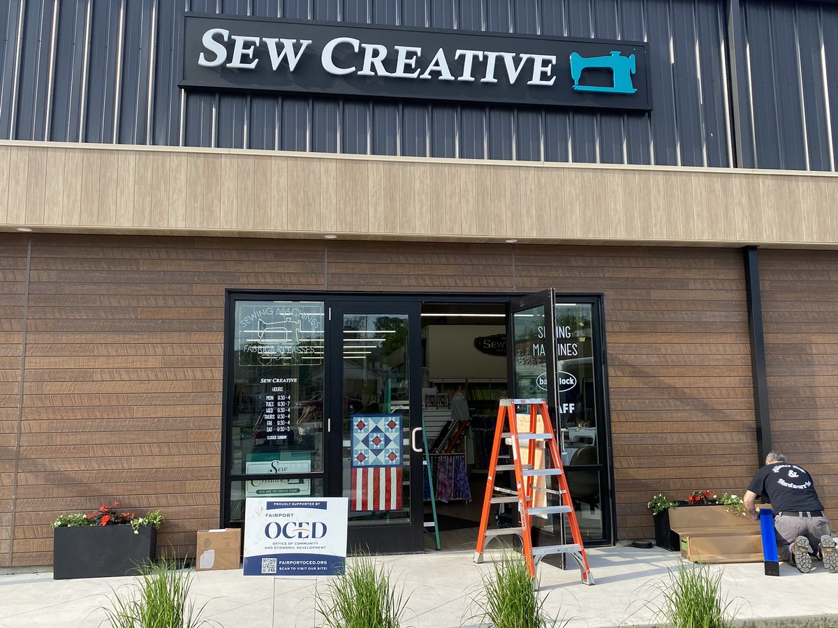 Work begins on new #accessiblity improvements at Sew Creative in #Fairport!  Our façade program provides reimbursement grants for projects that add fully automatic doors.  To learn more about how we help #local #smallbusiness fairportoced.org/how-we-help/#f…