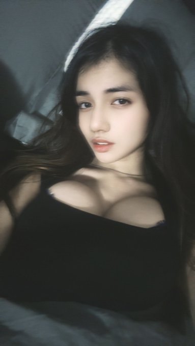 Watch Draculin °ᡣ𐭩 . ° .'s leaked NSFW photo on TwXstars