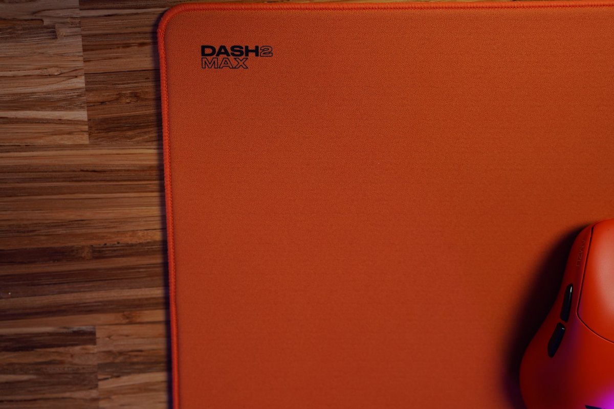 Derke's tweet photo. Got a new mousepad for Shanghai 😋 
https://t.co/EdgqtCiIwj https://t.co/LWyzMvWgVt