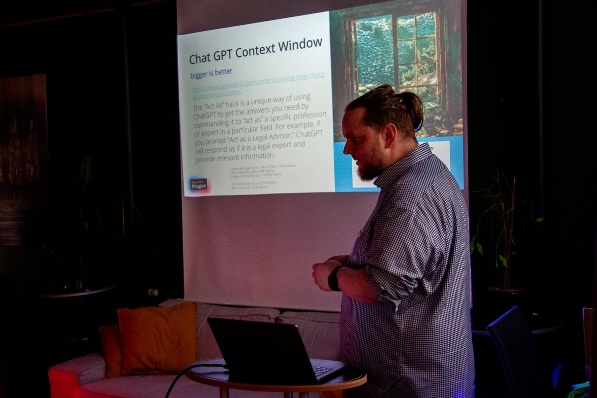 FlutterPrague's tweet image. To all the wonderful members of the Flutter Prague community – thank you! 🙌

We were delighted to talk and connect during the latest #meetup. A round of applause for our great speakers from @netglade, @embedIT and @dronetag.

Stay tuned for more events. 👀