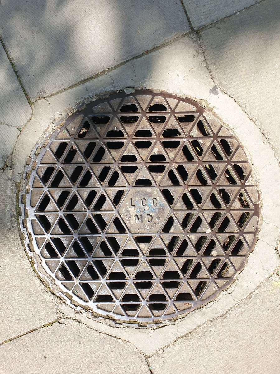 Vented manhole cover LCC MD London County Council Maintenance Department. Victoria Embankment #manholemonday #streetsoflondon #lifeinlondon