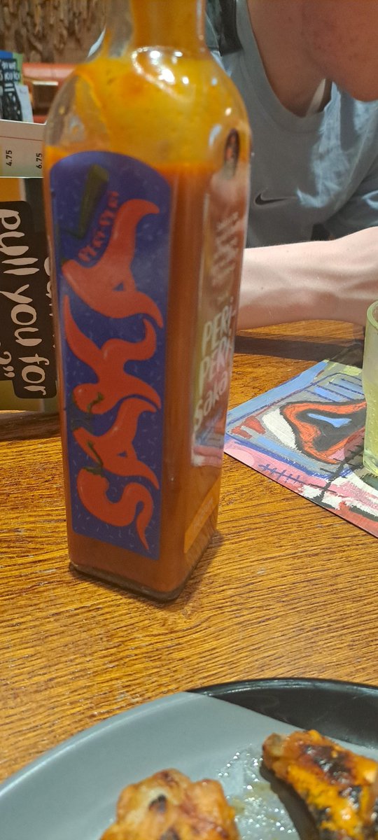 Ryryfryfuy's tweet photo. Just saying saka should stick to the football as his sauce is not for me 
THE CLOWN LOOKS LIKE A CARROT https://t.co/biHrJeVKoe