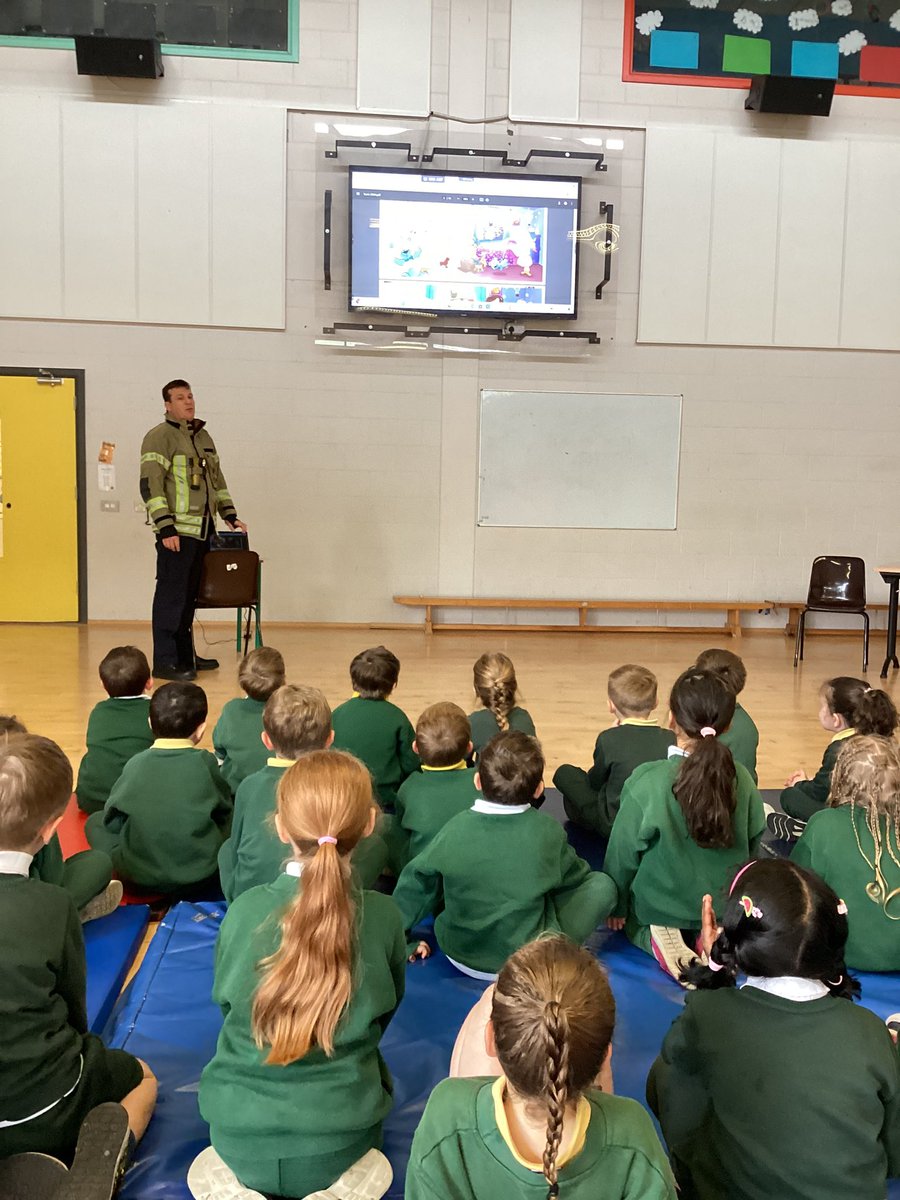 Junior and Senior Infants were delighted to welcome John Edmond’s into school. He shared with the kids the importance of fire safety and emergency response. 
Thank you for sharing Zippy’s story with us as part of #BookWeek