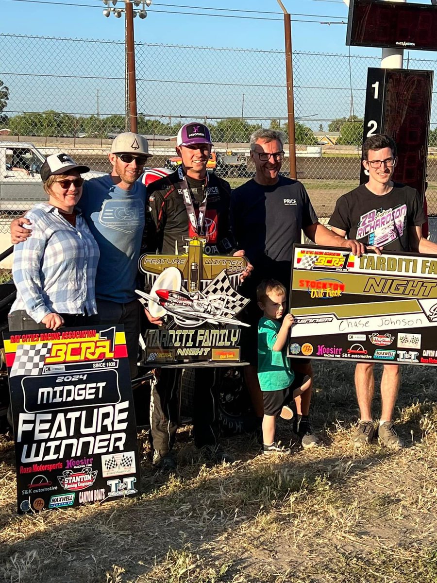 EsslingerEng's tweet image. Congratulations to @_ChaseJohnson and @Carrick_Tanner for winning both heats and finishing 1-2 in the main event last night at @StocktonDirt with BB7 power in their Stewart &amp;amp; Spike cars
#esslingerpower #bb7power @mitchy_68