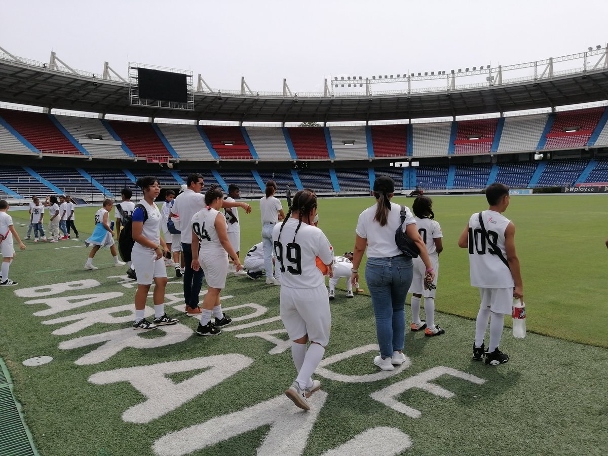 Cmevillacaracas's tweet photo. 𝗘𝗺𝗼𝗰𝗶𝗼𝗻𝗮𝗻𝘁𝗲 𝘃𝗶𝘀𝗶𝘁𝗮 𝗱𝗲 𝗹𝗼𝘀 𝗻𝗶𝗻̃𝗼𝘀 𝗱𝗲 𝗹𝗮 𝗘𝘀𝗰𝘂𝗲𝗹𝗮 𝗦𝗼𝗰𝗶𝗼𝗱𝗲𝗽𝗼𝗿𝘁𝗶𝘃𝗮 𝗱𝗲 𝗹𝗮 𝗙𝘂𝗻𝗱𝗮𝗰𝗶𝗼́𝗻 𝗥𝗲𝗮𝗹 𝗠𝗮𝗱𝗿𝗶𝗱 𝘆 𝗥𝗲𝗹𝗶𝗴𝗶𝗼𝘀𝗼𝘀 𝗖𝗮𝗺𝗶𝗹𝗼𝘀 𝗮𝗹 𝗘𝘀𝘁𝗮𝗱𝗶𝗼 𝗠𝗲𝘁𝗿𝗼𝗽𝗼𝗹𝗶𝘁𝗮𝗻𝗼 𝗥. 𝗠𝗲𝗹𝗲́𝗻𝗱𝗲𝘇 https://t.co/gDhgzDGOYH