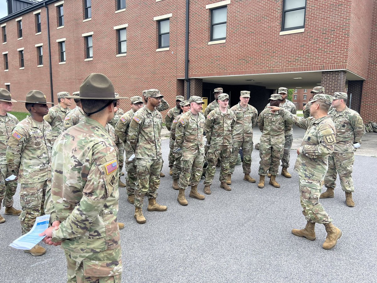 CASCOM_CSM's tweet image. CASCOM Drill Sergeant of the Year and Best Squad / Warrior Competition is in full swing! Competitors have completed the ACFT. Warrior Task and Battle Drills are next.