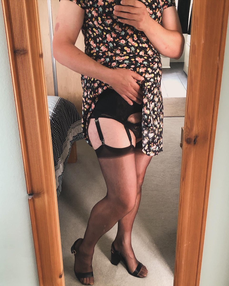 Love stockings with a nice loose dress 😊
