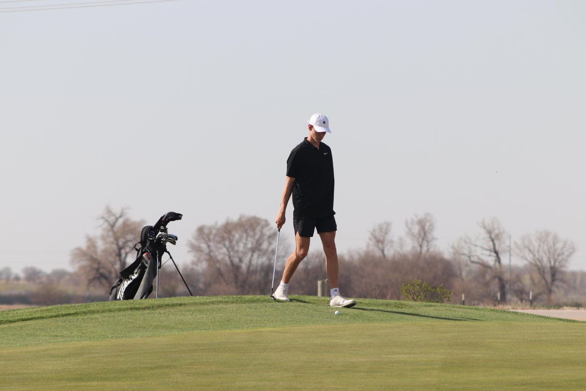 Good luck to Isaac Carson as he competes for day 1 of state golf at Scottsbluff Country Club!!