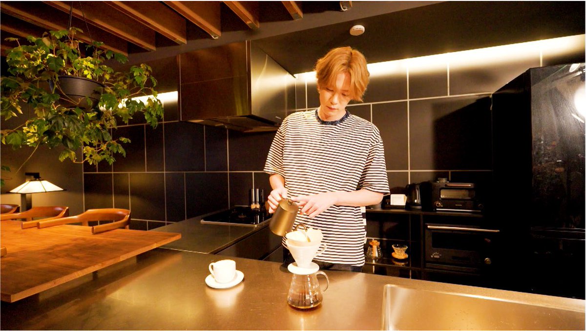 次回は 俳優 #内藤秀一郎 さんのとっておきの珈琲時間をご紹介します！☕️お楽しみに☕️ #わたしの珈琲時間 #コーヒー