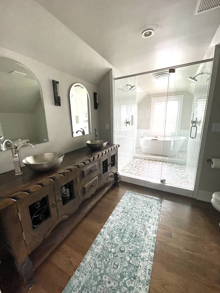 Kelly Brunst tweet media